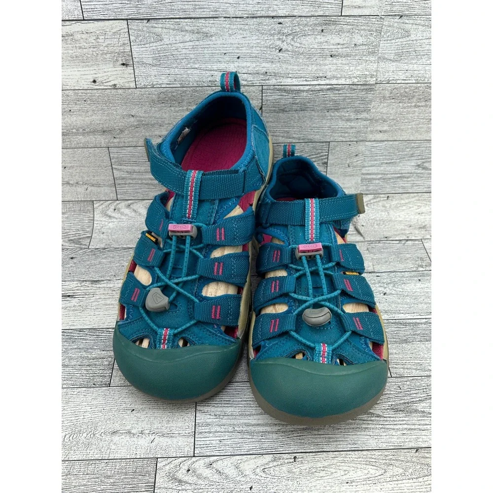 Keen Newport H2 Blue Pink Hiking Sandals Kids Sz 5 1020362 Toe Protection